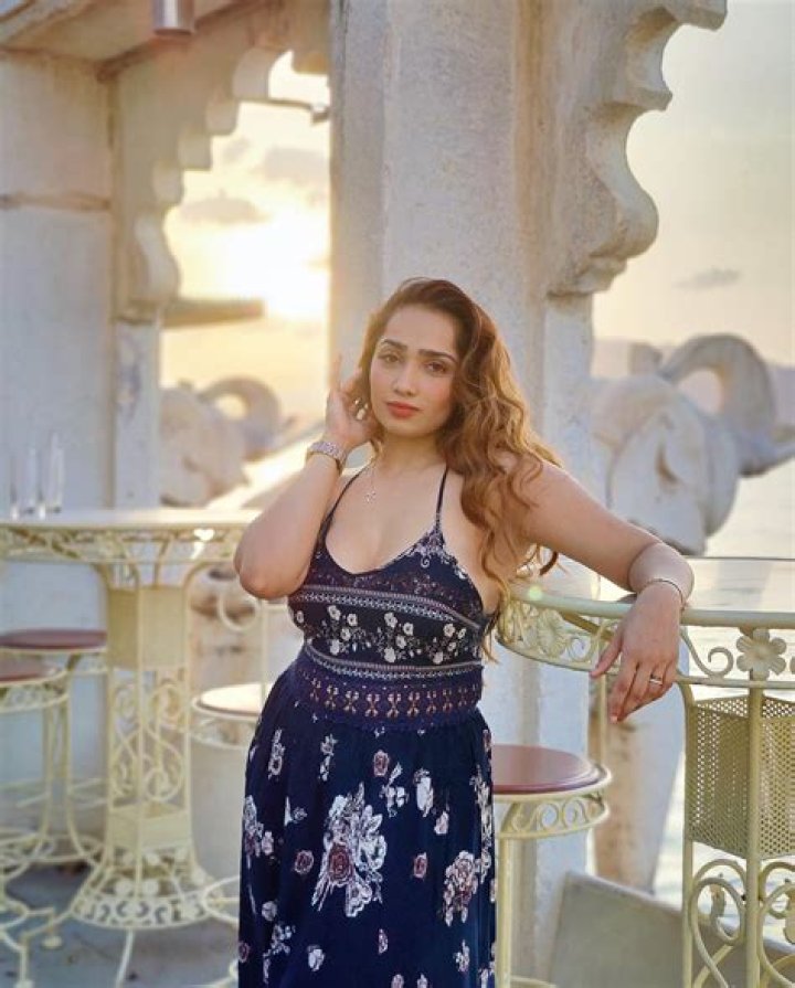 Aditi Mistri Latest Live: The Buzz Around the Rising Star