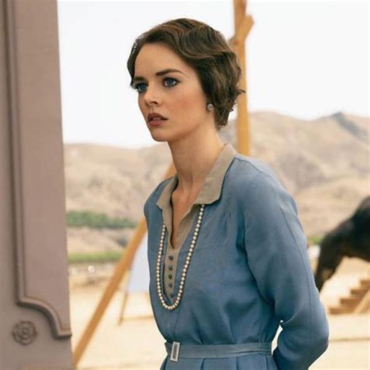 Afton Smith: Exploring the Story of an Actress and Mother Beyond the Headlines