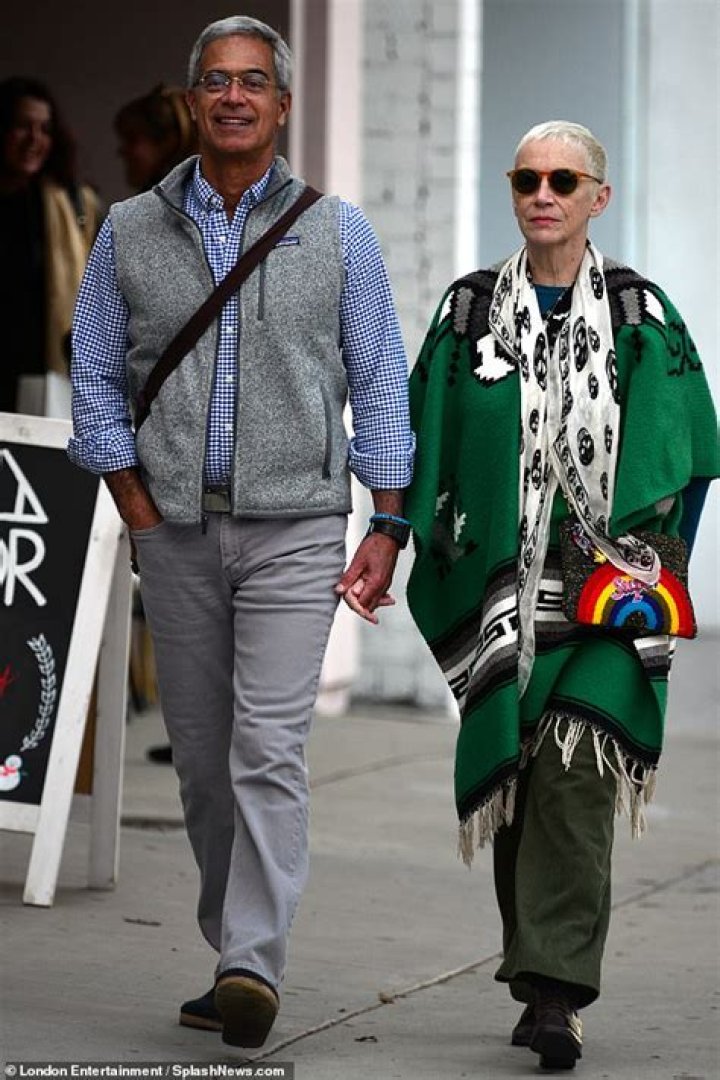 Annie Lennox Husband: A Comprehensive Look Into Her Marital Life