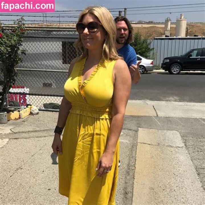 Brandi Passante from Storage Wars: Addressing Nude Photo Claims and Privacy Concerns