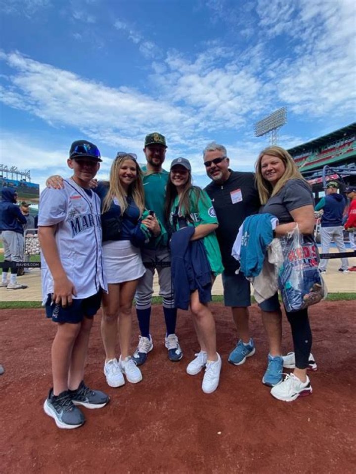 Cal Raleigh Married or Single: Unpacking the Buzz Around the Mariners' Star