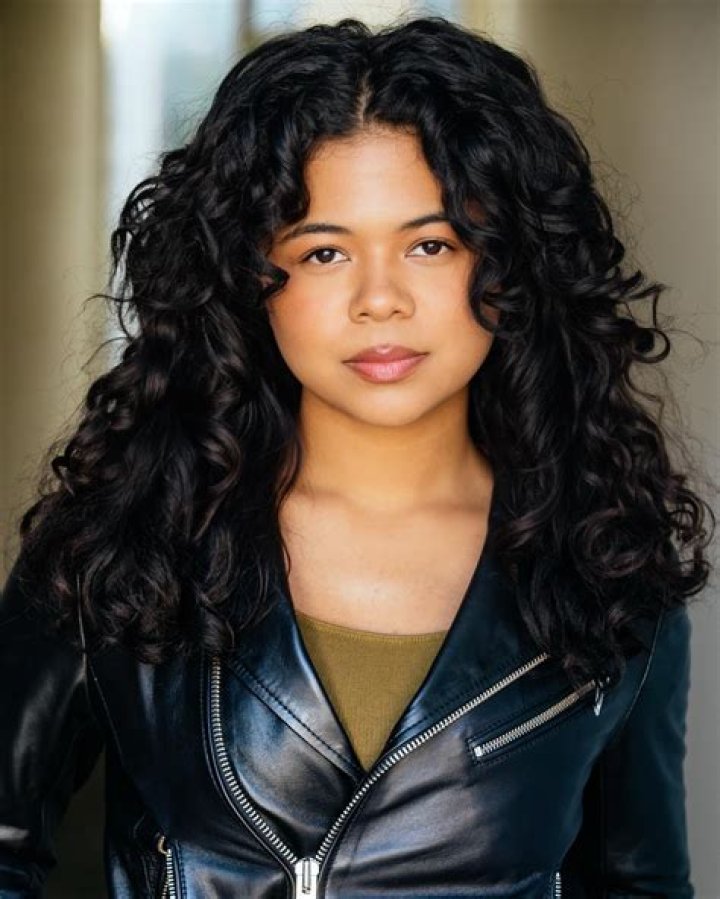 Discover Maile Masako Brady: A Look at Hawaii's Beloved Vine and Voice