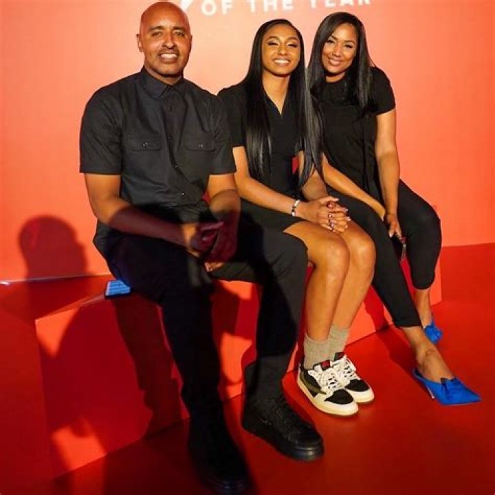 Discover the Inspiring Parents of NFL Star Juju Watkins