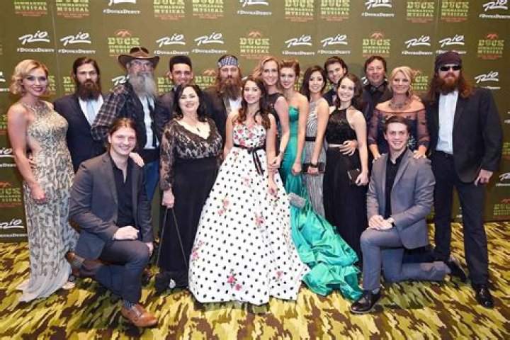 Duck Dynasty Cast: The Ultimate Guide to the Bearded Family That Conquered TV