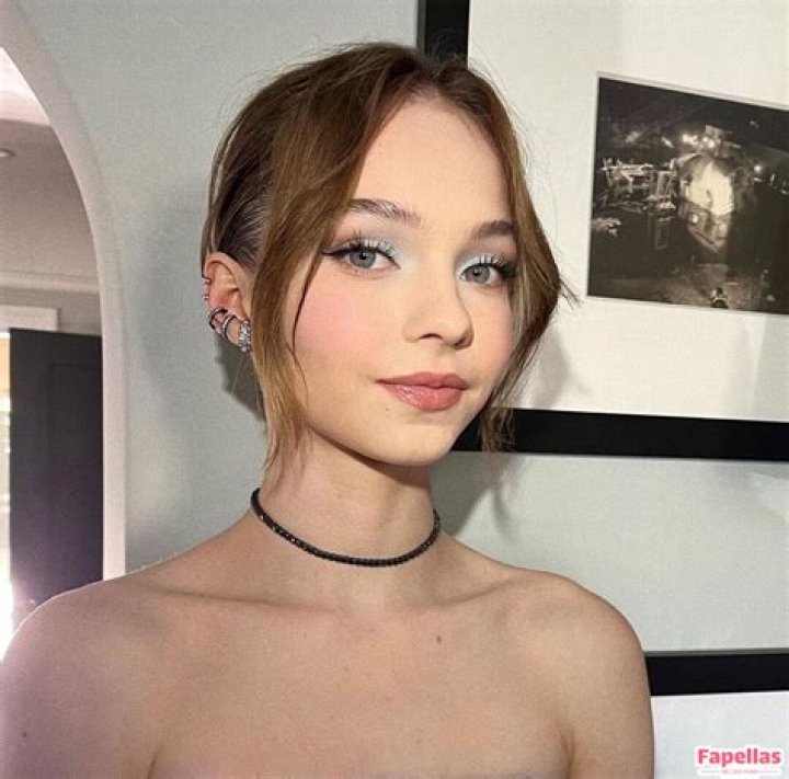 Emma Myers Nudes
