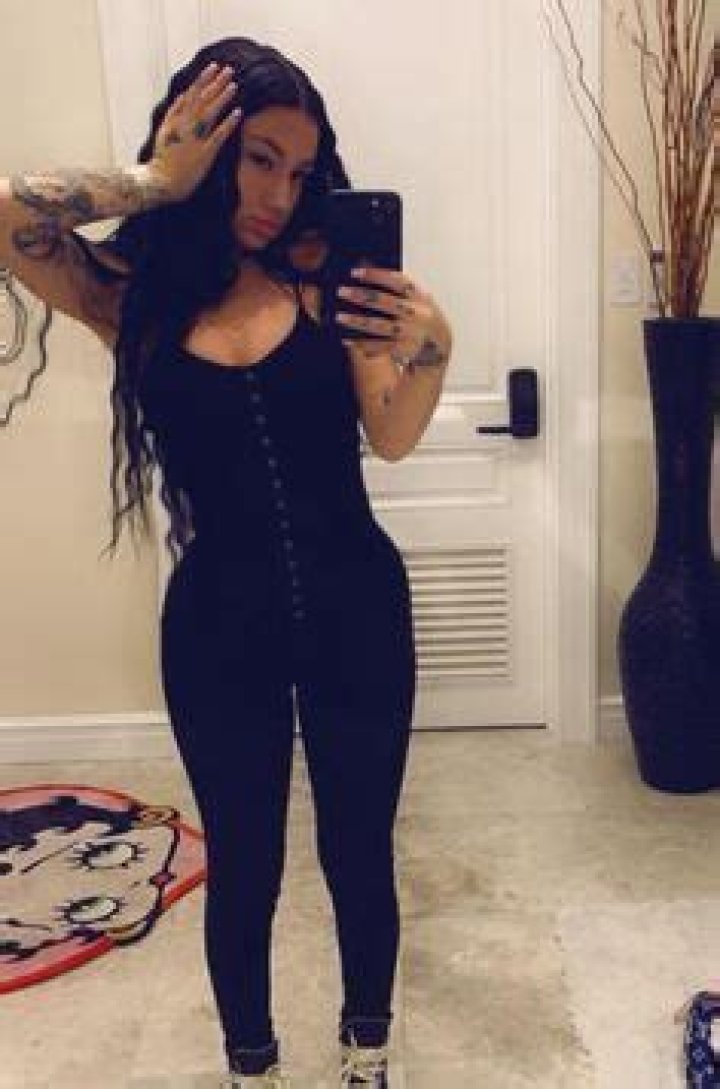 Evanita OnlyFans: Exploring a Creator's Path and Challenges