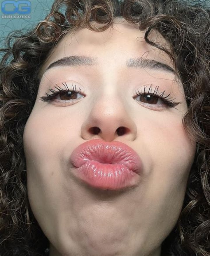 Exploring the Buzz Around Pokimane Nude Searches Online