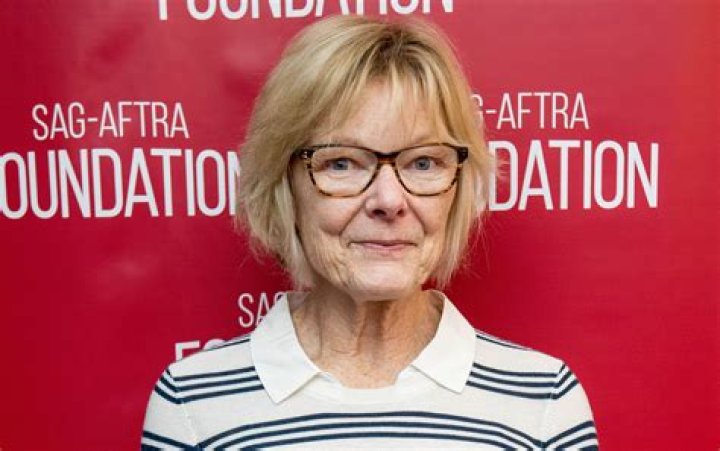 Exploring the Extraordinary Life and Career of Jane Curtin: A Comedic Powerhouse
