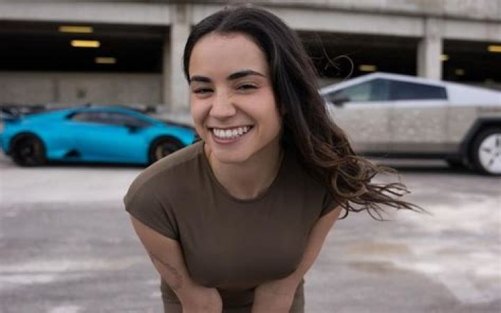 Exploring the Life and Career of Jameliz Benitez: A Rising Star in Adult Entertainment