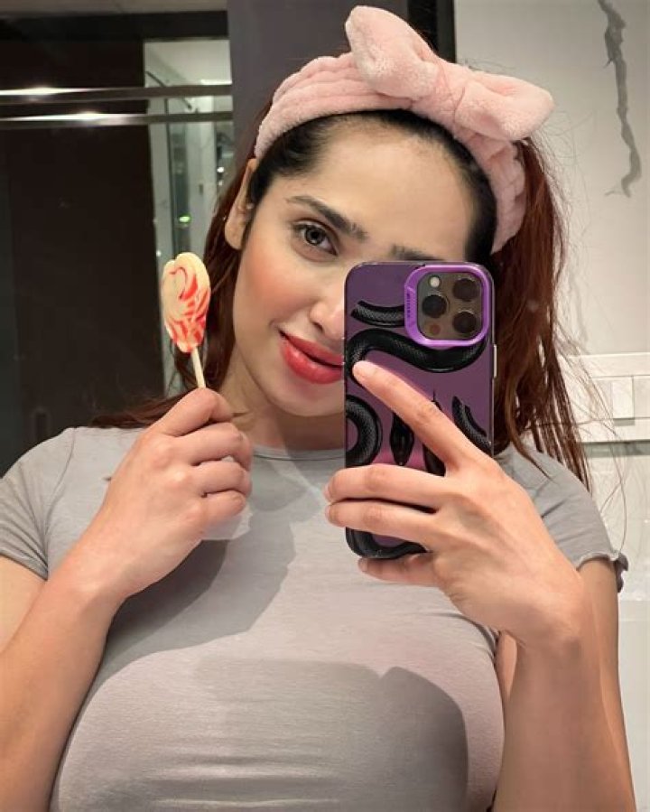 Exploring the Search for 'Adity Mistry Nipple Show': What Information Truly Matters Online