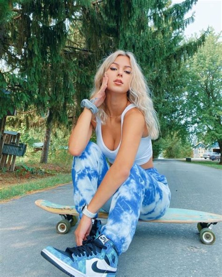 Exploring the Search for 'Kaitlyn Bubolz Leak': Unpacking Public Interest and Known Figures