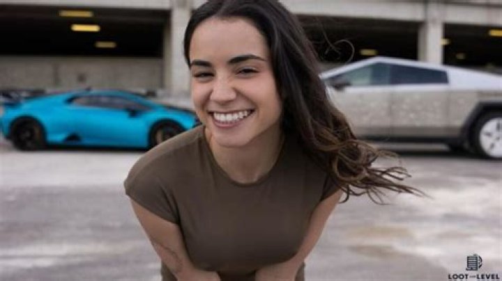 Finding @jamelizsmth: What a Digital Handle Means Today