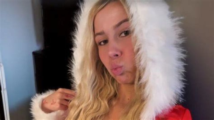 Hailey Welch Exclusive Content: A Deep Dive into Her World