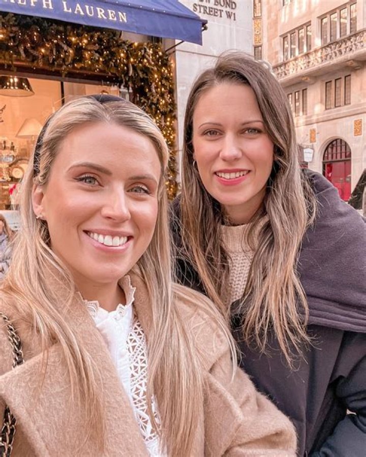 Hannah Ricketts Disney Adventures: A British Vlogger's Magic Touch