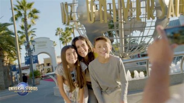 Hollywood's Magic: Discovering the Entertainment Capital