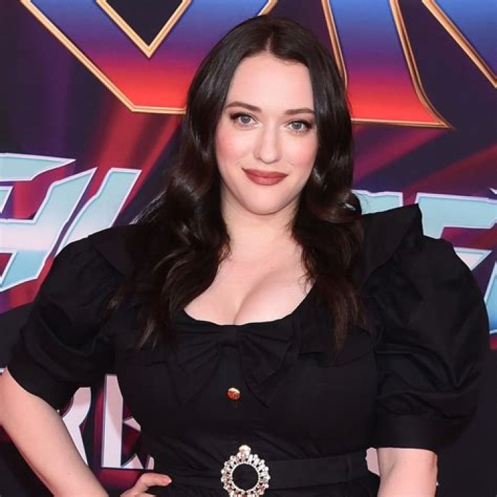 Is Kat Dennings a Republican? Exploring the Politics of a Hollywood Star