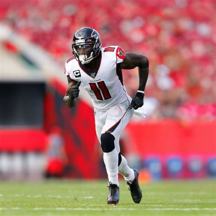 Julio Jones: The Iconic NFL Wide Receiver Who Ruled the Gridiron