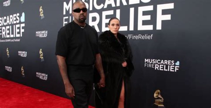 Kanye West Wife Grammys Outfit Unblurred: A Closer Look at the Red Carpet Moment