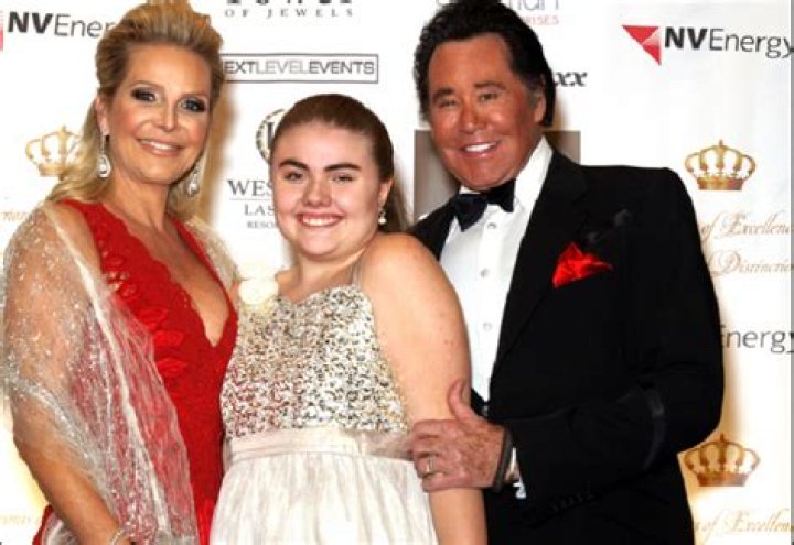 Kathleen McCrone: The Enduring Story of Wayne Newton's Resilient Wife
