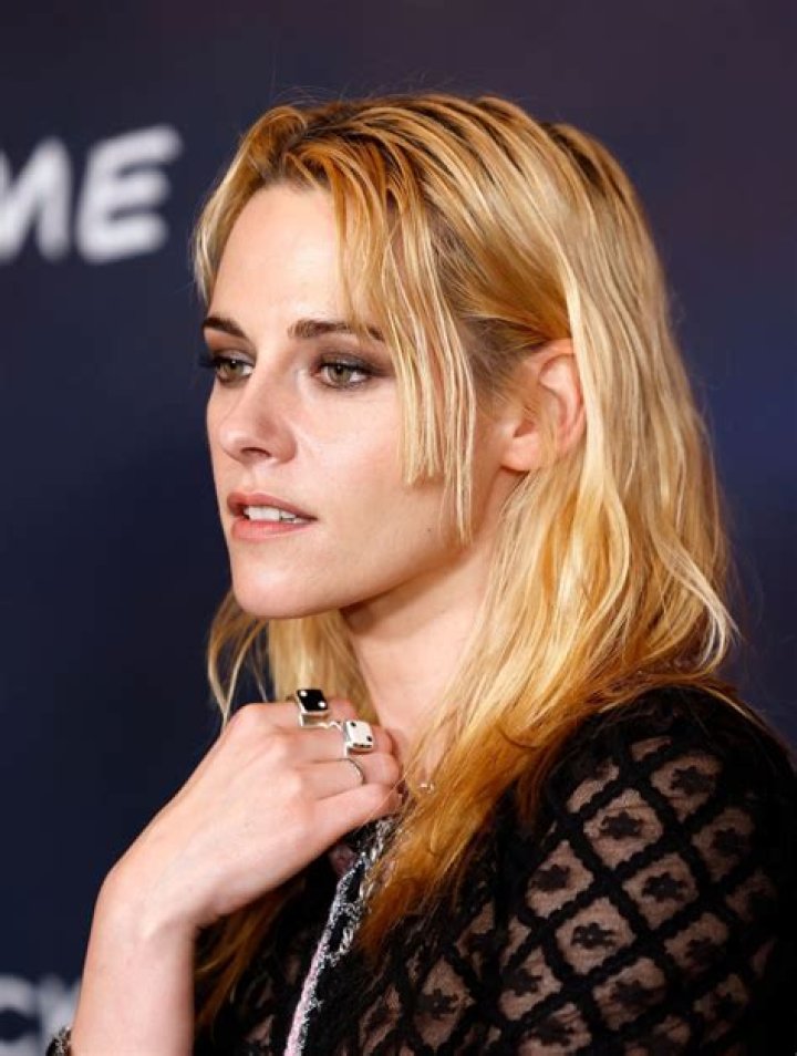 Kristen Stewart Nude: A Comprehensive Look at Her Journey and Impact