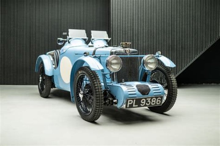 Laurie the Midget: Unveiling the Life, Legacy, and Remarkable Journey