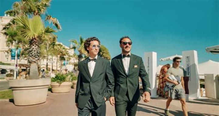 Martin Kretz: A Glimpse into the Life of the Parisian Agency Star