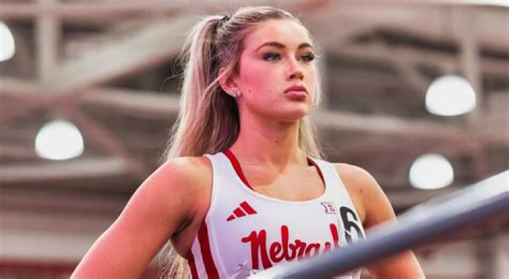 Meghan Walker Nude: Examining the Public Dialogue Around Athlete Privacy and Online Presence