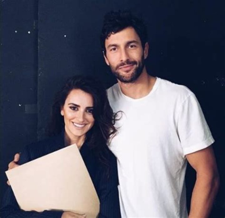 Noah Mills Wife: The Untold Story of Love, Career, and Family