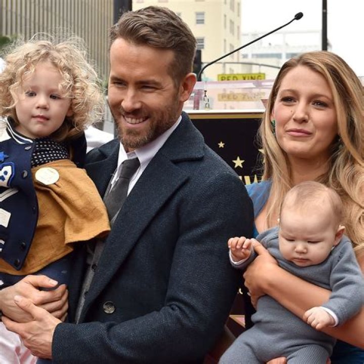Ryan Reynolds Family: The Ultimate Guide to His Life, Loves, and Legacy