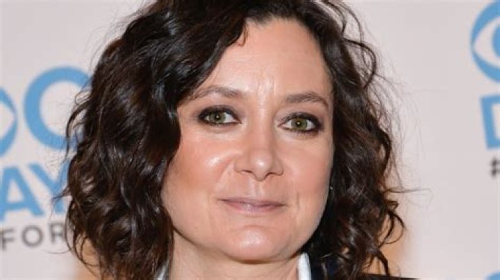 Sara Gilbert: A Dynamic Journey in Entertainment and Beyond