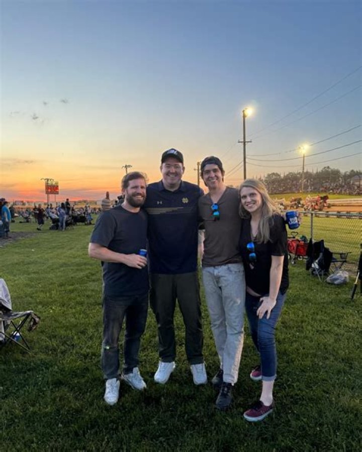 Shane Gillis Height: A Comprehensive Look at the Comedian's Stature and Career