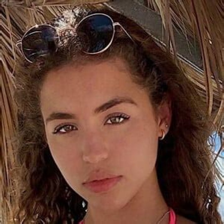 Thalia Matos: The Rising Star of Brazilian Cinema and TV