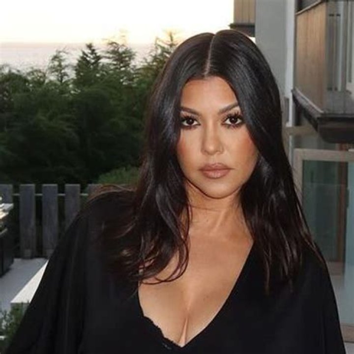 The Ultimate Guide to Kourtney Kardashian's Style: Your Go-To Fashion Bible
