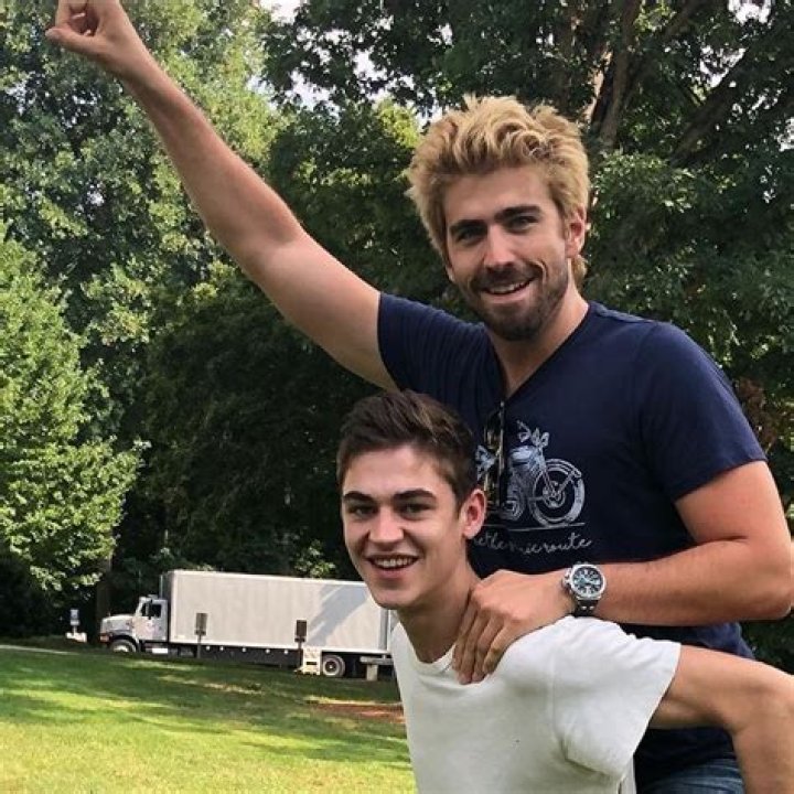 Titan Nathaniel Fiennes-Tiffin: The Rising Star of the Entertainment World