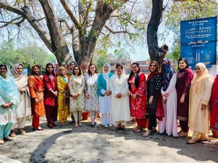 Understanding Jamileh Alamolhoda: A Look at Her Public Role