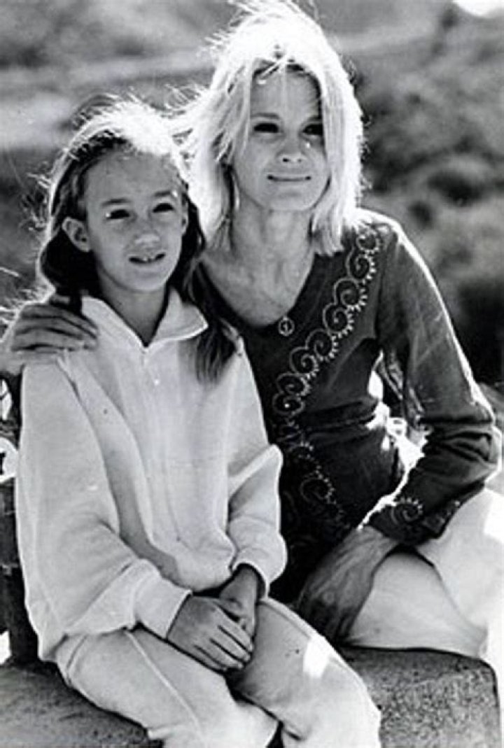 Understanding Lea Nikki Bacharach: A Life Remembered