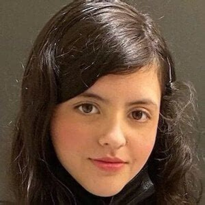 Understanding Searches for Sofia Chicorelli Serna: Facts, Career, and Online Safety