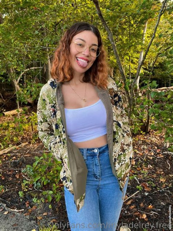 Understanding the Buzz Around Myla Del Rey Leaked Content Online