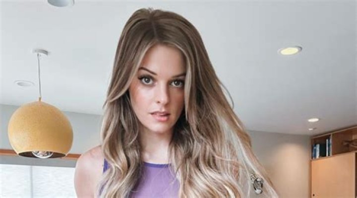 Understanding the Search for 'Bri Blossom OnlyFans Leak': Privacy, Ethics, and Online Content