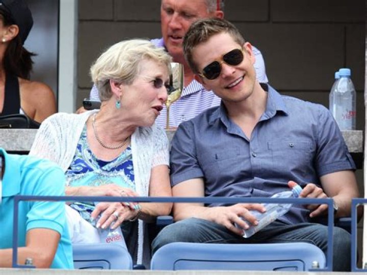 Unveiling Sandra Czuchry: The Rising Star You Need to Know