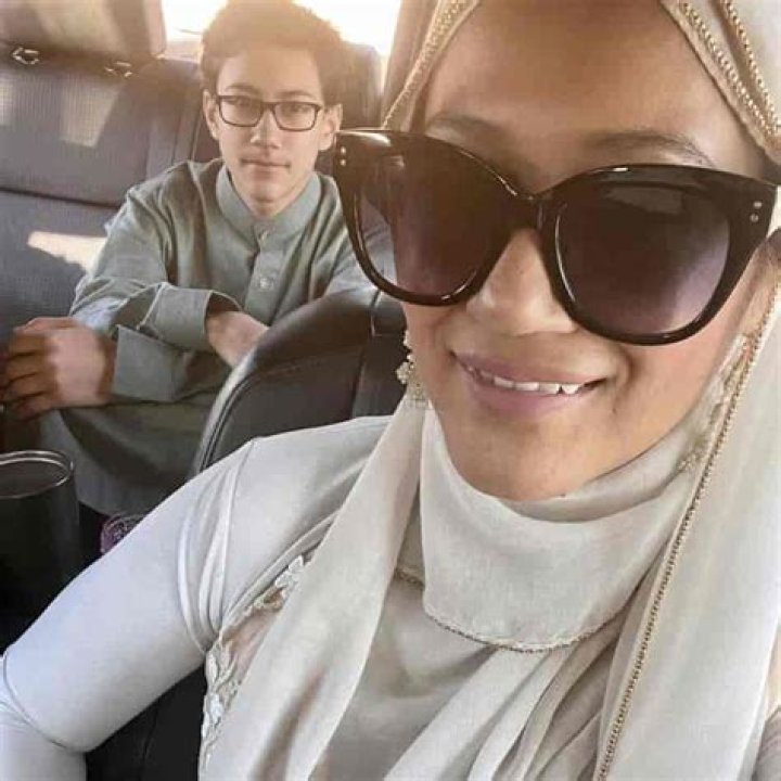 Valerie De Leon: Unveiling the Life of Nouman Ali Khan's Wife