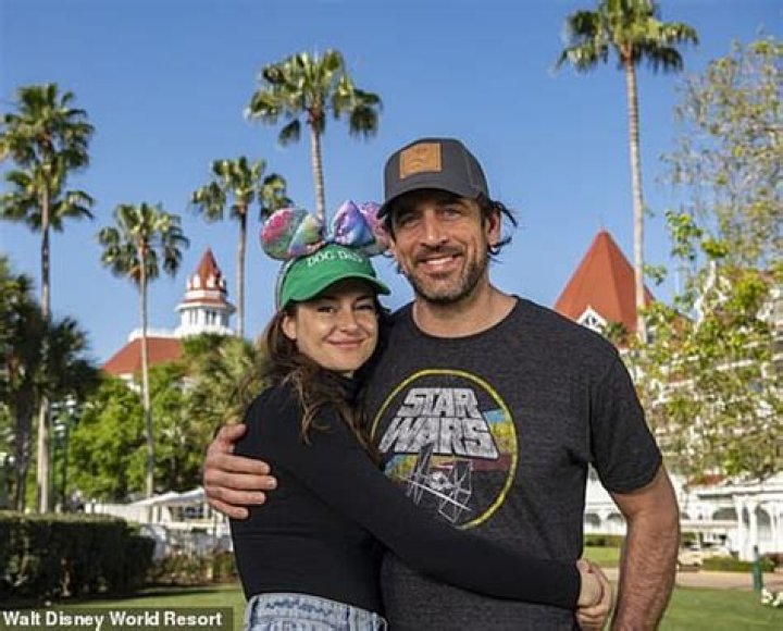 Who's the Leading Lady in Aaron Rodgers' Life? Learn About His Wife