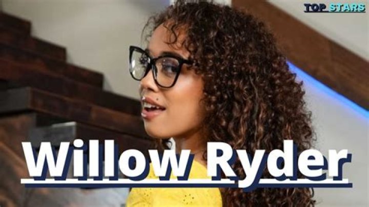 Willow Ryder Stepsister: Unpacking the Intriguing Search Query